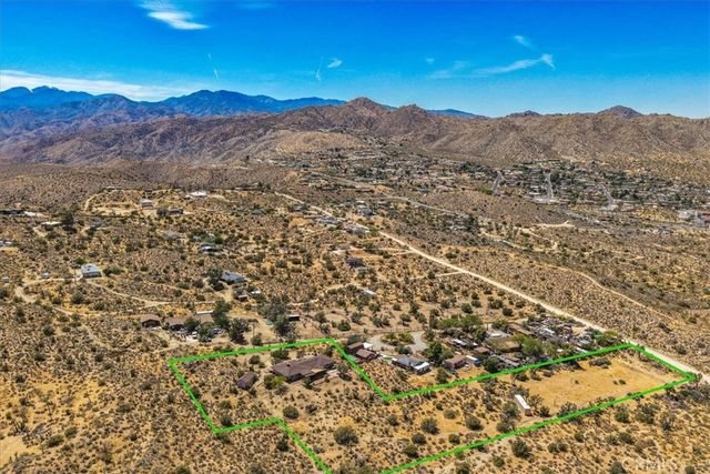 8001 Hammett Road, Yucca Valley, CA 92284