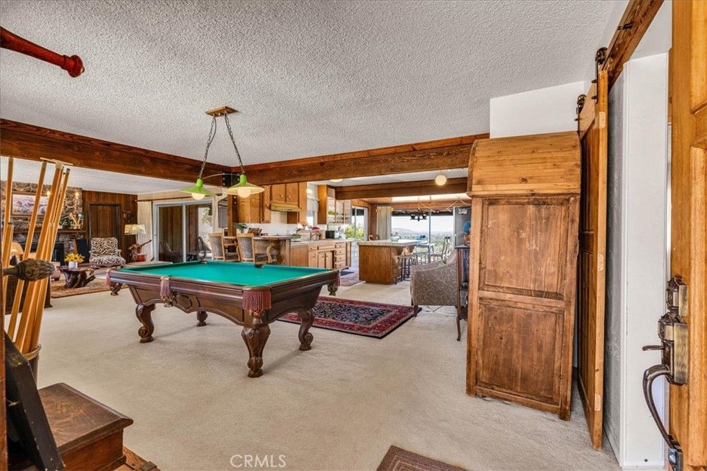 Image 10 of property listing at 8001 Hammett Road, Yucca Valley, CA 92284