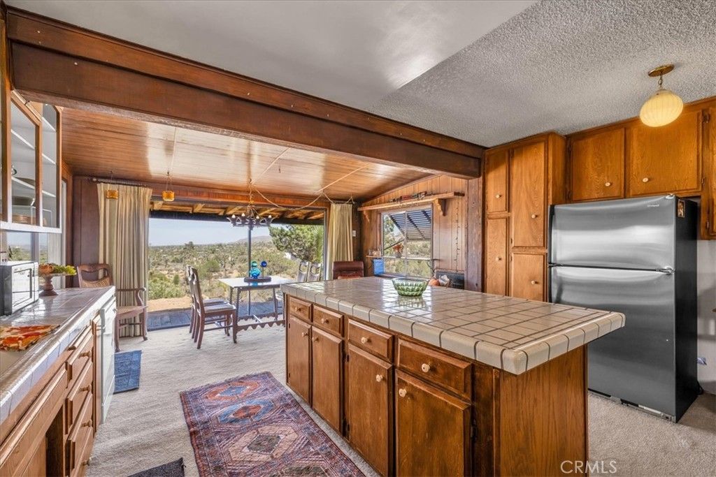 Image 15 of property listing at 8001 Hammett Road, Yucca Valley, CA 92284