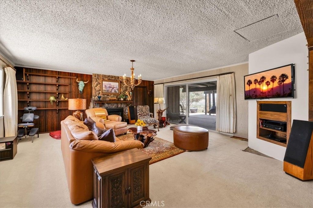 Image 17 of property listing at 8001 Hammett Road, Yucca Valley, CA 92284