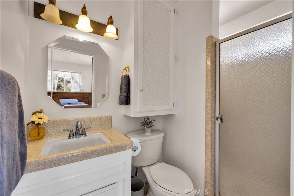 Image 21 of property listing at 8001 Hammett Road, Yucca Valley, CA 92284