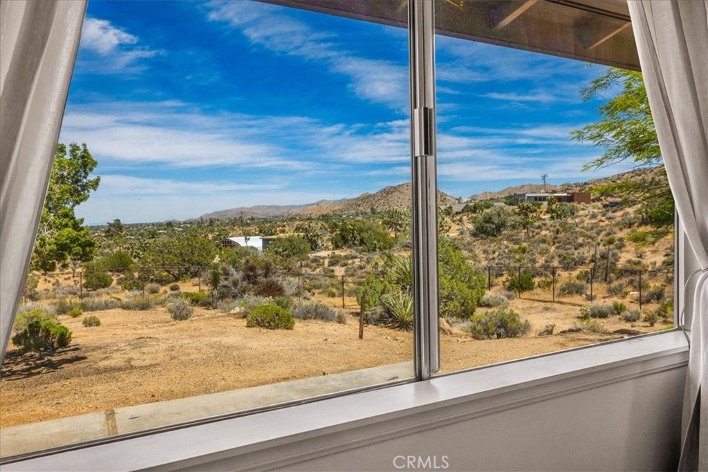 Image 29 of property listing at 8001 Hammett Road, Yucca Valley, CA 92284