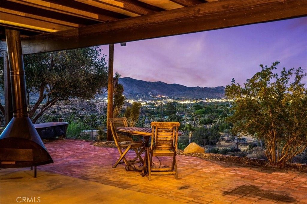 Image 3 of property listing at 8001 Hammett Road, Yucca Valley, CA 92284