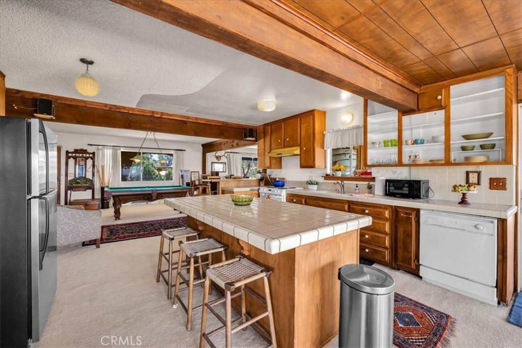 Image 42 of property listing at 8001 Hammett Road, Yucca Valley, CA 92284