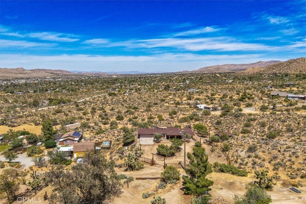 Image 55 of property listing at 8001 Hammett Road, Yucca Valley, CA 92284