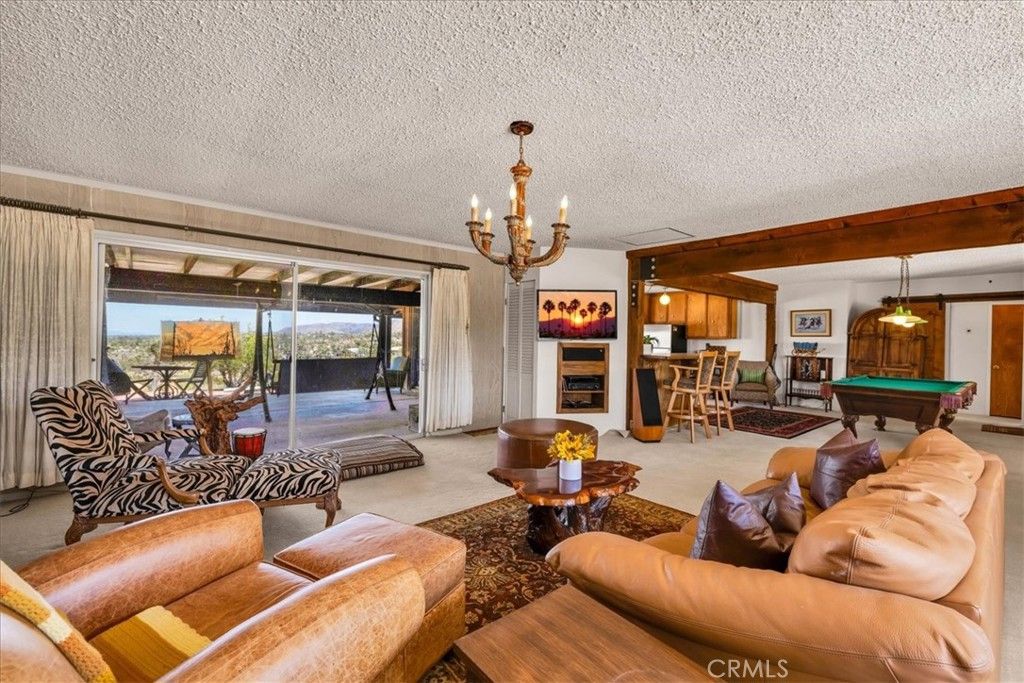 Image 7 of property listing at 8001 Hammett Road, Yucca Valley, CA 92284