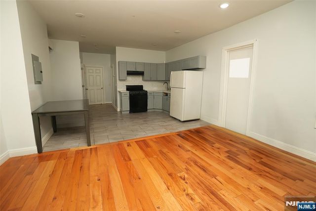 14-16 Hazel Place, Newark, NJ 07108