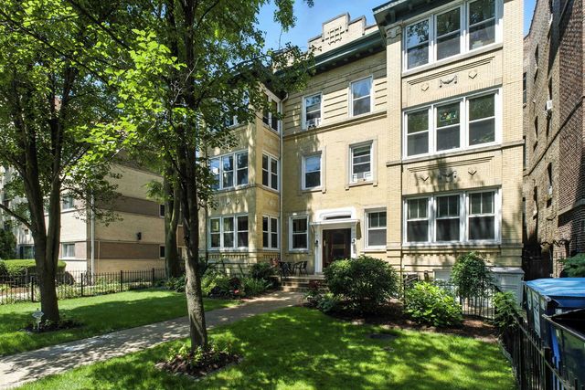520 W Roscoe Street 2W, Chicago, IL 60657