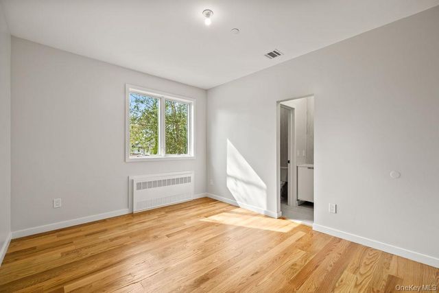 5 Mirror Lake Road 201, Spring Valley, NY 10977