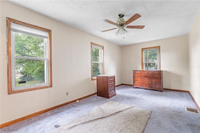 1821 Wallace Avenue NE, Canton, OH 44705