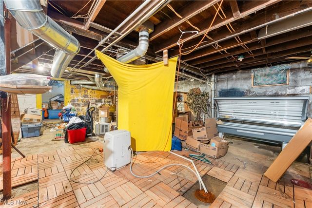 1821 Wallace Avenue NE, Canton, OH 44705