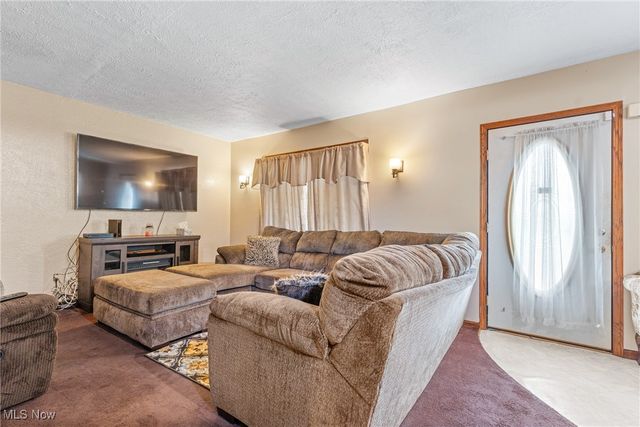 1821 Wallace Avenue NE, Canton, OH 44705