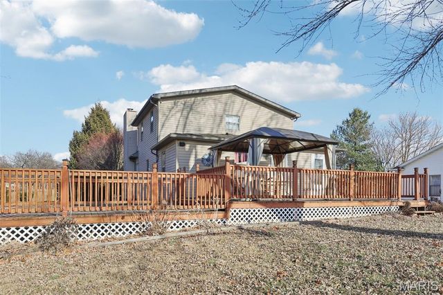 8602 E Kirsch Road, Troy, IL 62294