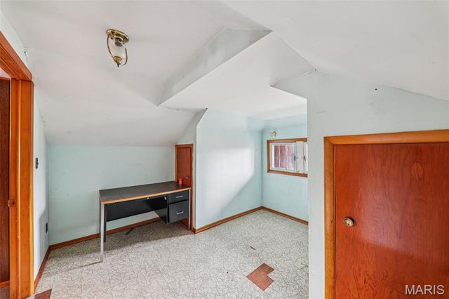 8602 E Kirsch Road, Troy, IL 62294