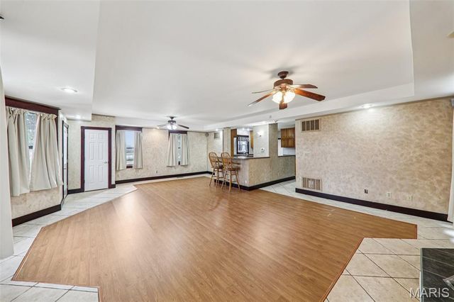 8602 E Kirsch Road, Troy, IL 62294