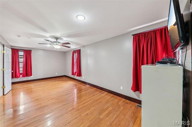 8602 E Kirsch Road, Troy, IL 62294