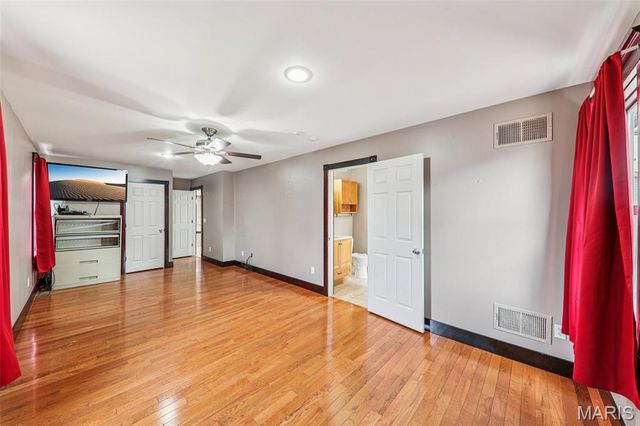 8602 E Kirsch Road, Troy, IL 62294