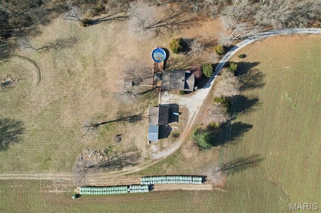 8602 E Kirsch Road, Troy, IL 62294