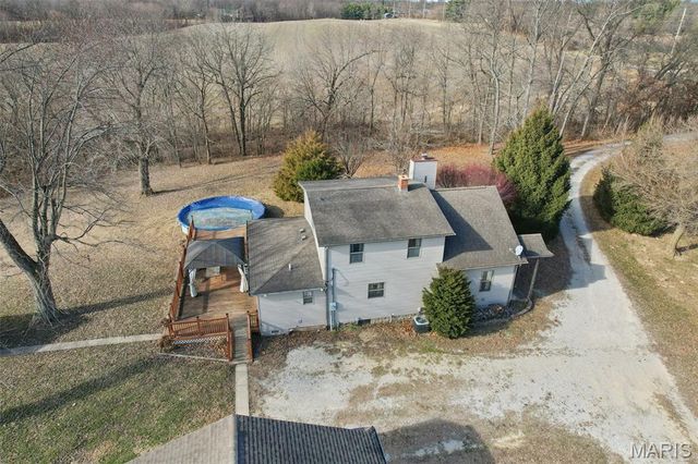 8602 E Kirsch Road, Troy, IL 62294