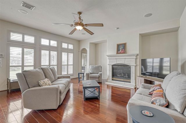 5242 Fountainbrook Lane, Sugar Land, TX 77479