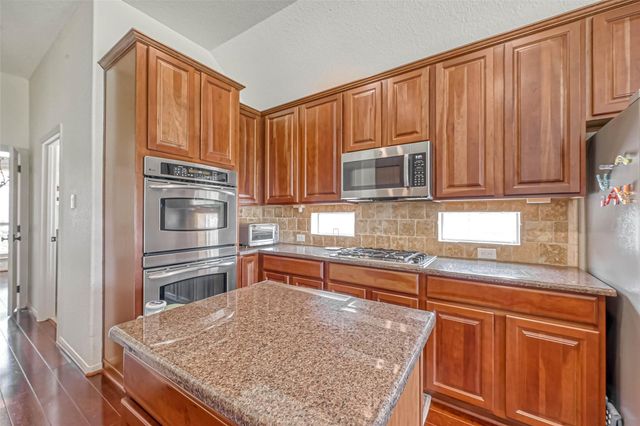 5242 Fountainbrook Lane, Sugar Land, TX 77479