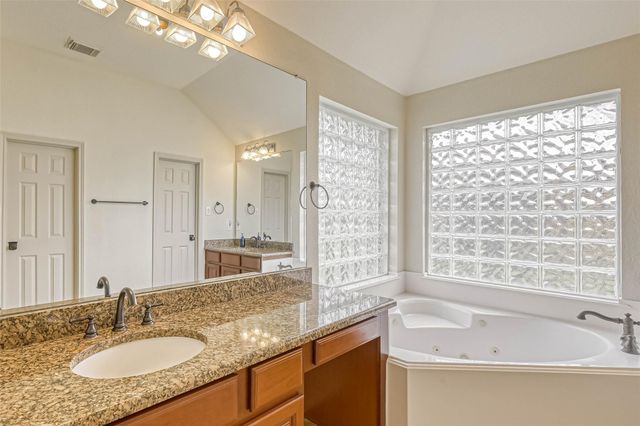 5242 Fountainbrook Lane, Sugar Land, TX 77479