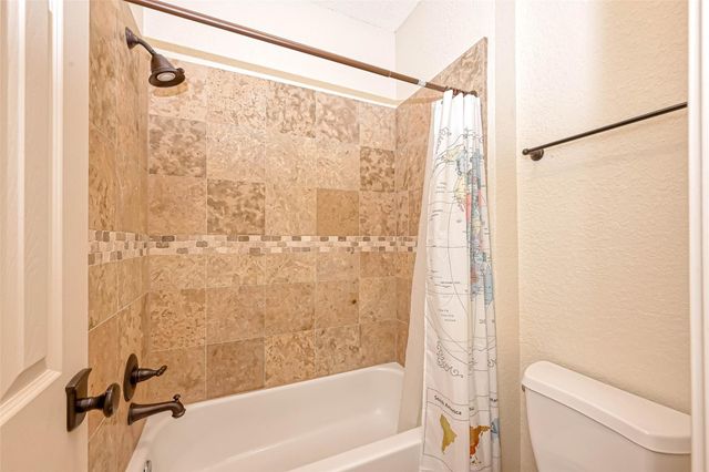 5242 Fountainbrook Lane, Sugar Land, TX 77479