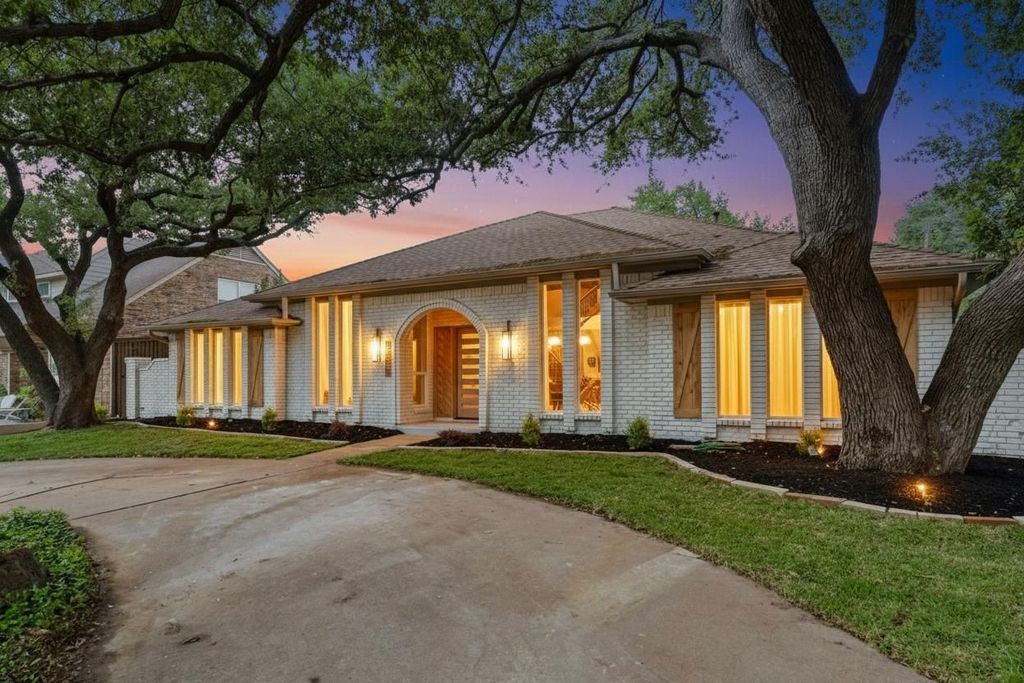 9219 Windy Crest Drive, Dallas, TX 75243