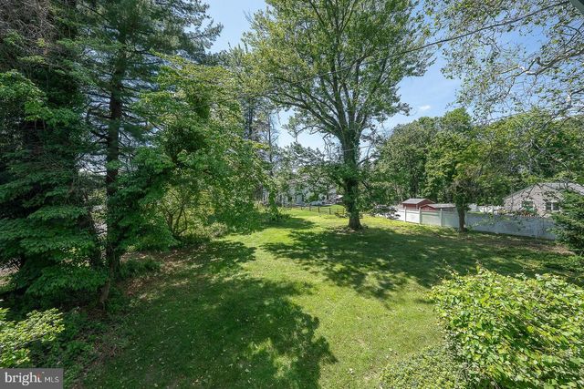 1250 OLD LANCASTER RD, Berwyn, PA 19312