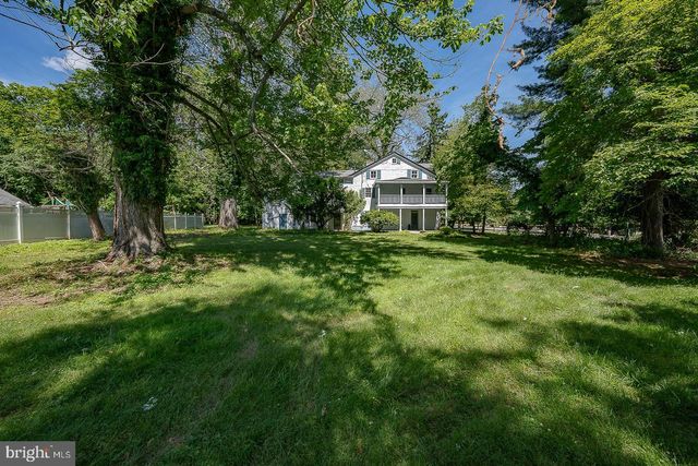 1250 OLD LANCASTER RD, Berwyn, PA 19312