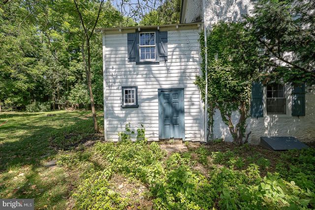 1250 OLD LANCASTER RD, Berwyn, PA 19312