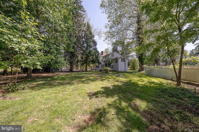 1250 OLD LANCASTER RD, Berwyn, PA 19312