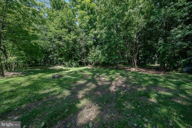 1250 OLD LANCASTER RD, Berwyn, PA 19312