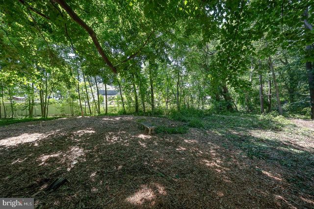 1250 OLD LANCASTER RD, Berwyn, PA 19312