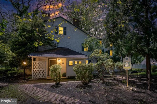 1250 OLD LANCASTER RD, Berwyn, PA 19312