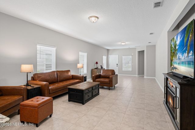 75209 CHELSEA GARDEN Way, Yulee, FL 32097