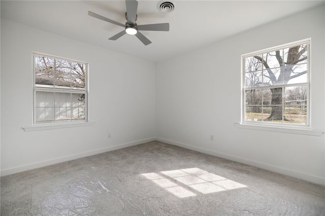 2000 W Wood Street, Rogers, AR 72756