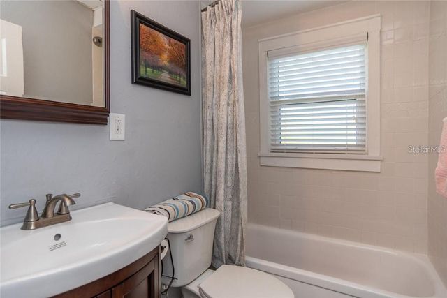 610 8TH STREET N, St Petersburg, FL 33702