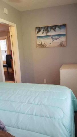 610 8TH STREET N, St Petersburg, FL 33702