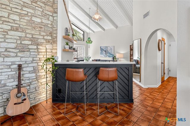 201 S Contour Drive, Gonzales, TX 78629