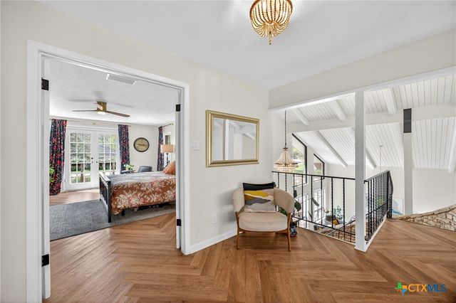 201 S Contour Drive, Gonzales, TX 78629