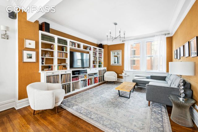 136 E 36th St Apt 10C, New York City, NY 10016