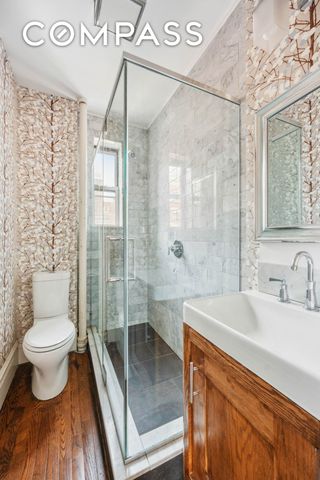 136 E 36th St Apt 10C, New York City, NY 10016