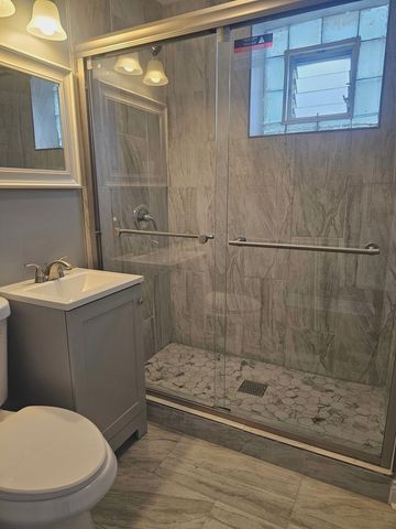 2441 W 46TH Place 2, Chicago, IL 60632