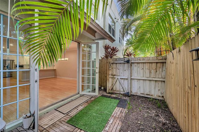 1617 NE 2nd Court None, Fort Lauderdale, FL 33301
