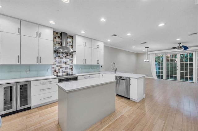 1617 NE 2nd Court None, Fort Lauderdale, FL 33301