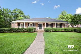 301 E Indian Creek Drive, Mobile, AL 36607