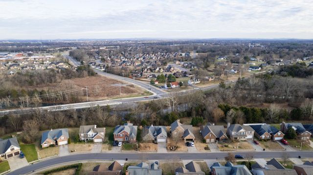 5042 Saint Ives Dr, Murfreesboro, TN 37128