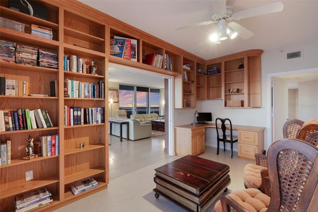 1800 BENJAMIN FRANKLIN DRIVE B1006, Sarasota, FL 34236