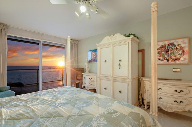 1800 BENJAMIN FRANKLIN DRIVE B1006, Sarasota, FL 34236